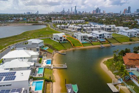 28 Lakeview Bvd, Mermaid Waters, QLD 4218