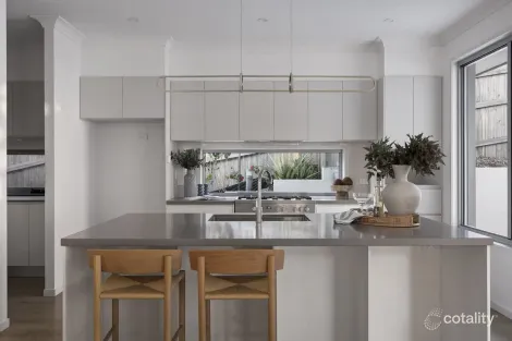 Property photo of 30 Norcombe Street Carina QLD 4152