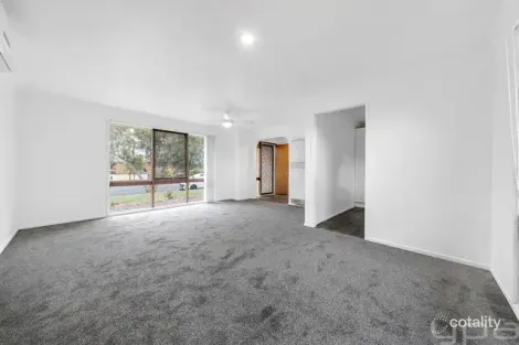Property photo of 19 Derwent Road Werribee VIC 3030