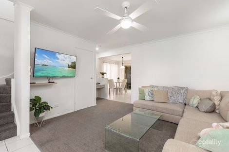 Property photo of 2/10 Adrian Place Wishart QLD 4122
