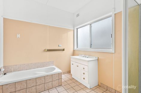Property photo of 9 Barrack Avenue Barrack Heights NSW 2528