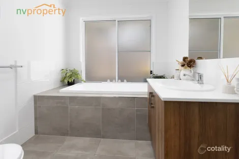 Property photo of 4 Nancye Roberts Drive Macksville NSW 2447