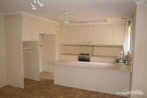 Property photo of 92 Glen Tower Drive Glen Waverley VIC 3150