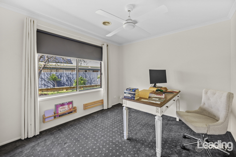 Property photo of 15 Donelly Close Sunbury VIC 3429