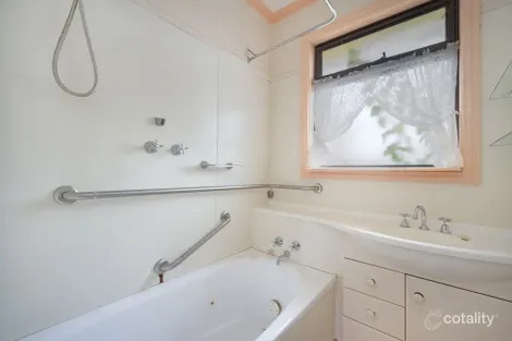 Property photo of 4 Hoddle Street Warrnambool VIC 3280