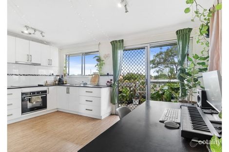 Property photo of 6 Flinders Avenue Molendinar QLD 4214