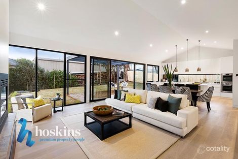 Property photo of 8 Cypress Place Ringwood North VIC 3134