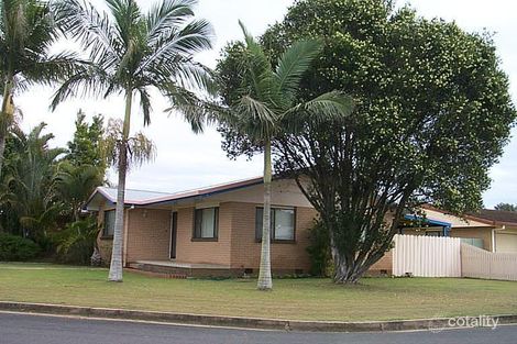 57 Avenell St, Avenell Heights, QLD 4670