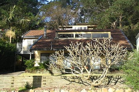 123 Lake Shore Dr, North Avoca, NSW 2260