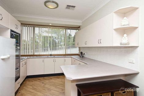 Property photo of 8 Buttermere Drive Lakelands NSW 2282