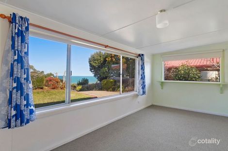 Property photo of 45 Ocean View Parade Lakes Entrance VIC 3909
