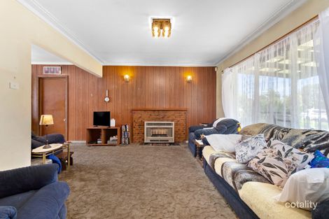 Property photo of 46 Hughes Parade Reservoir VIC 3073