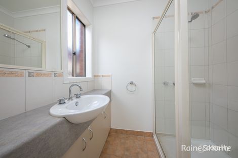 Property photo of 17 Higgs Circuit Sunbury VIC 3429
