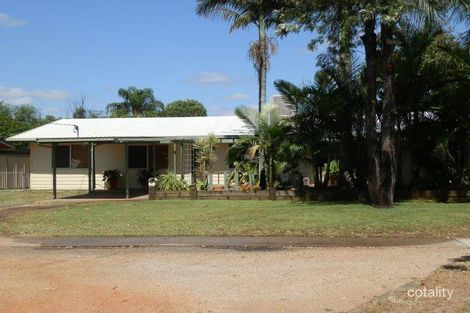 135 Opal St, Emerald, QLD 4720