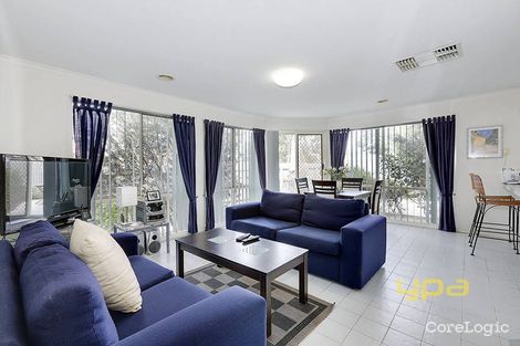 Property photo of 5 Carr Place Roxburgh Park VIC 3064