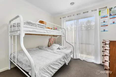 Property photo of 15 Everglade Street Leopold VIC 3224