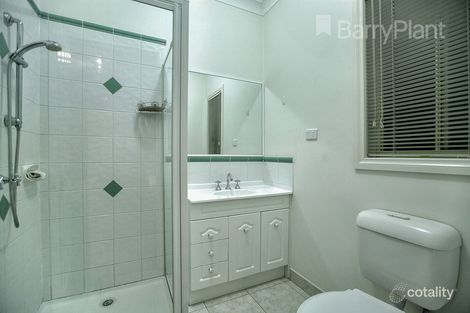Property photo of 32 Hamilton Hume Parade Craigieburn VIC 3064