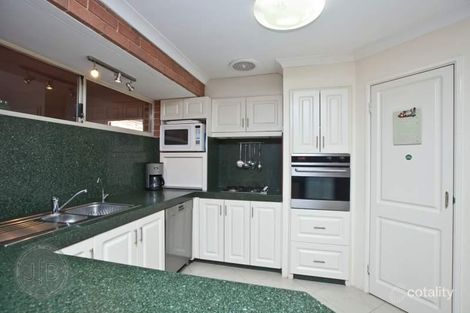 Property photo of 3 Waterside Retreat Wilson WA 6107