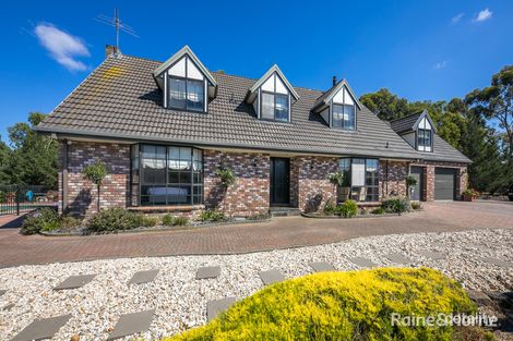 565 Racecourse Rd, Sunbury, VIC 3429