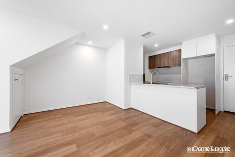 Property photo of 31/40 Pearlman Street Coombs ACT 2611
