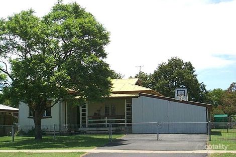 68 Pratten St, Dalby, QLD 4405