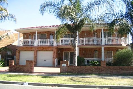 19 Ernest Ave, Chipping Norton, NSW 2170