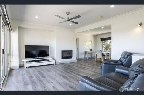 Property photo of 2 Kanimbla Court Rye VIC 3941