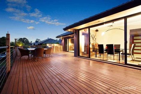 Property photo of 194 Mountain View Parade Rosanna VIC 3084