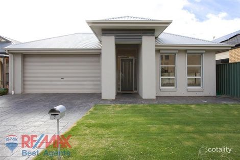 7 Phillipson Cct, Mawson Lakes, SA 5095