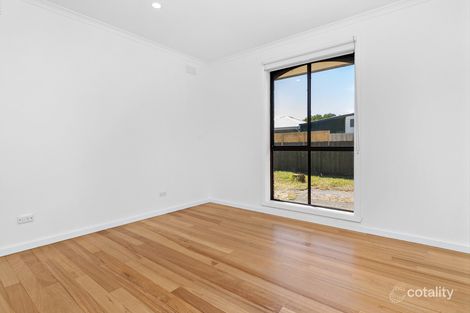 Property photo of 30 Whitehead Grove Rosebud VIC 3939