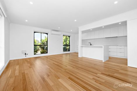 Property photo of 30 Whitehead Grove Rosebud VIC 3939