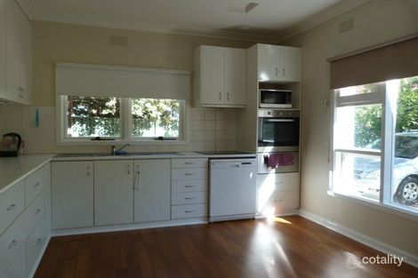 Property photo of 10 Quantrill Avenue Benalla VIC 3672