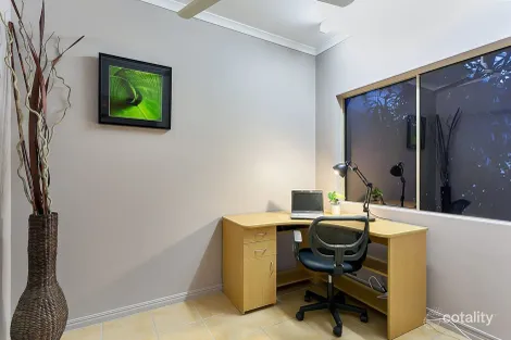 Property photo of 10 Mist Green Close Brinsmead QLD 4870