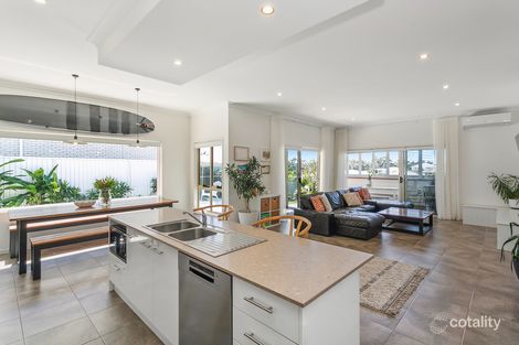 Property photo of 9 Rees Court Elanora QLD 4221