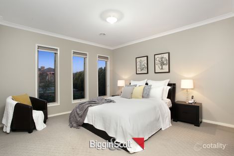 Property photo of 11 Flametree Circuit Cranbourne VIC 3977