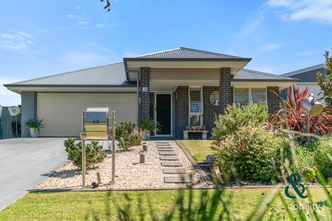 43 Maya Dr, Medowie, NSW 2318