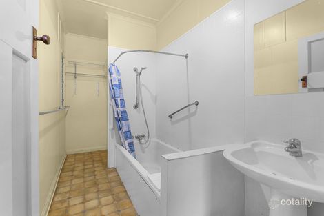 Property photo of 38 Cemetery Road Eastern Heights QLD 4305