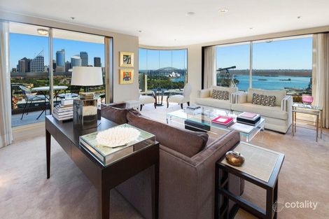 Property photo of 1702/7 Rockwall Crescent Potts Point NSW 2011