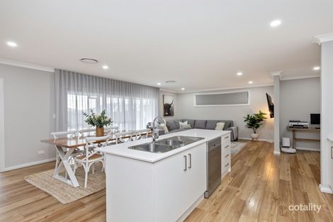 Property photo of 14 Angus Place Calala NSW 2340