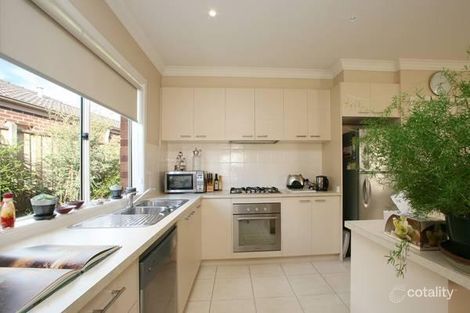 Property photo of 16 Sanctuary Crescent Rowville VIC 3178