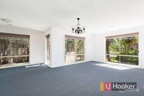 Property photo of 9 Bookham Way Cranbourne West VIC 3977