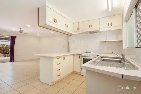 Property photo of 2 Denman Close Manoora QLD 4870