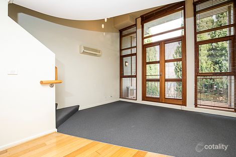 39/18 Captain Cook Cres, Griffith, ACT 2603