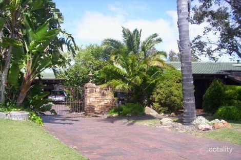 18 Dodonaea Ct, Duncraig, WA 6023