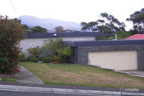 28 Corinda Gr, West Moonah, TAS 7009