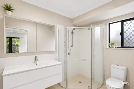 Property photo of 21 Ainslie Place Smithfield QLD 4878