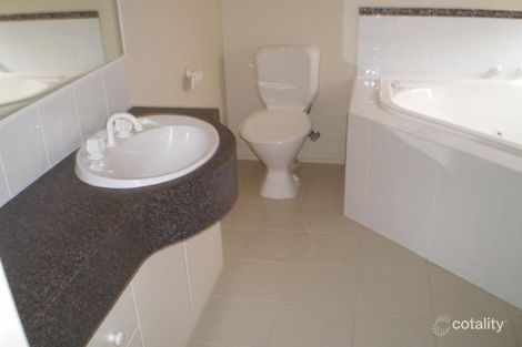Property photo of 27 Penderel Way Bulleen VIC 3105