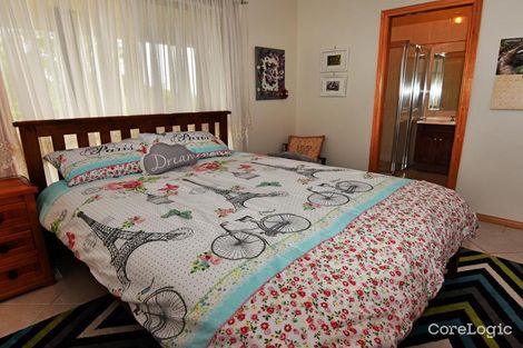 Property photo of 36 Larkins Lane Yallah NSW 2530