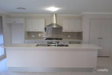 Property photo of 30 Tibin Drive Fletcher NSW 2287