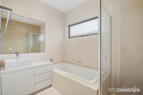 Property photo of 8B Roselyn Crescent Bentleigh East VIC 3165